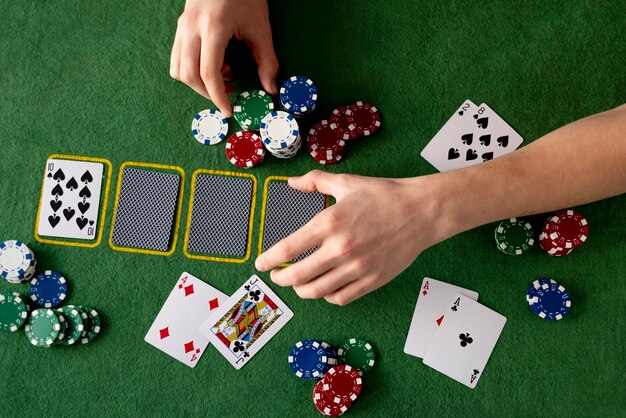 Online player discovering new online casino casino games